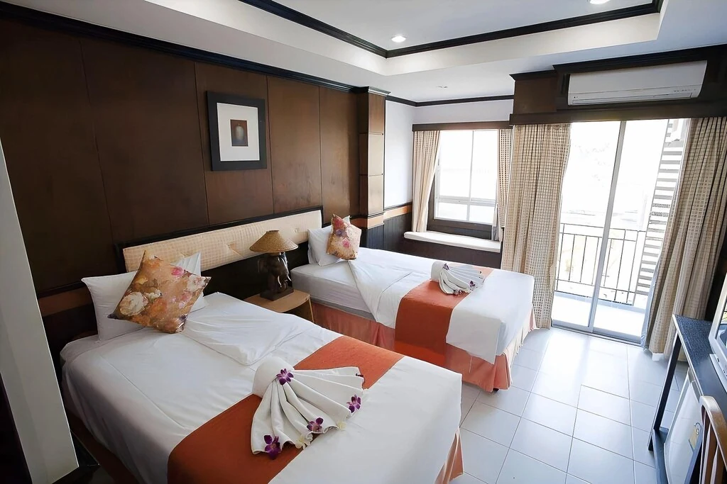 Deluxe twin room at Seasons Palace Resort Hua Hin