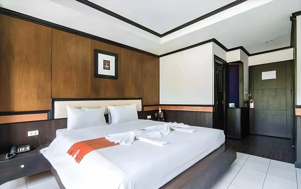 Double room at Seasons Palace Resort Hua Hin