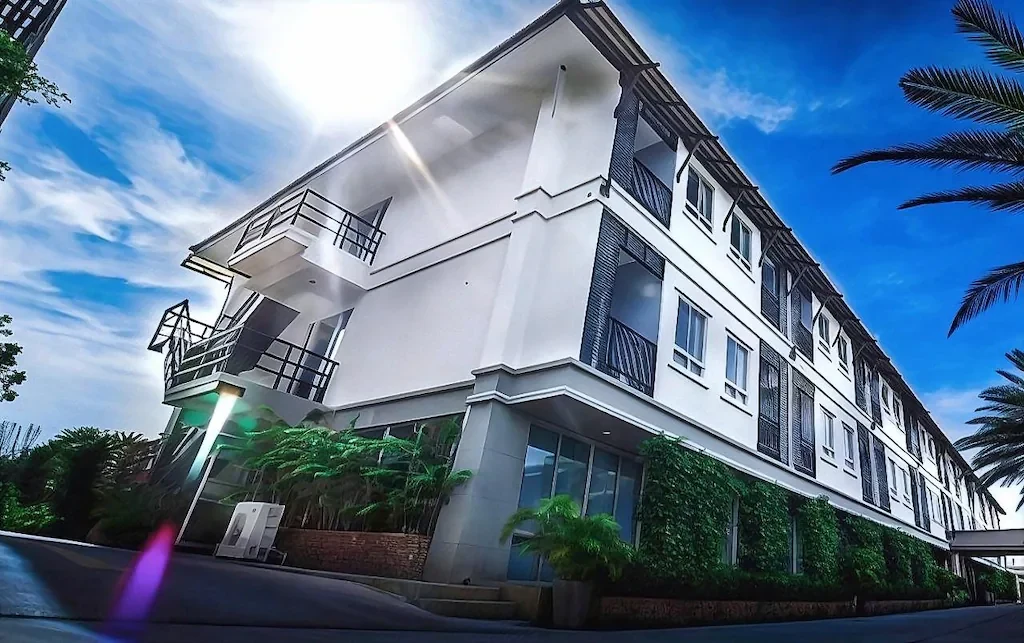 Exterior building of Seasons Palace Resort Hua Hin Thailand