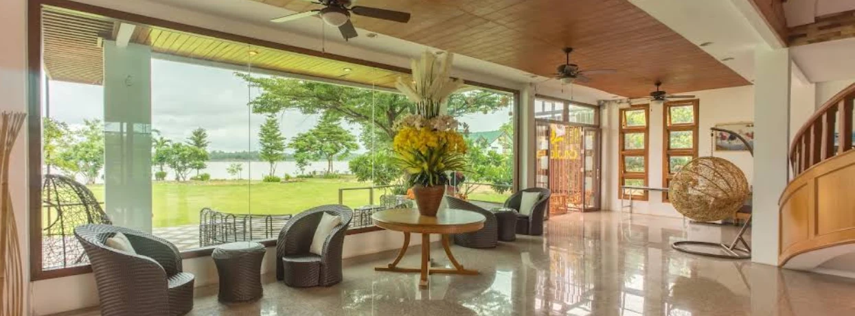 Vieng Khong Hotel lobby with panoramic Mekong River view